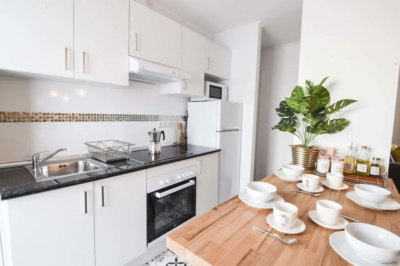 Letmalaga Sweet Family Apartment